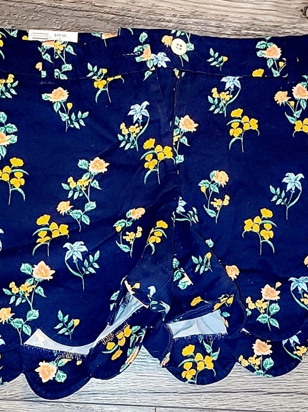 crown & ivy Navy Floral Scallop Hem Shorts